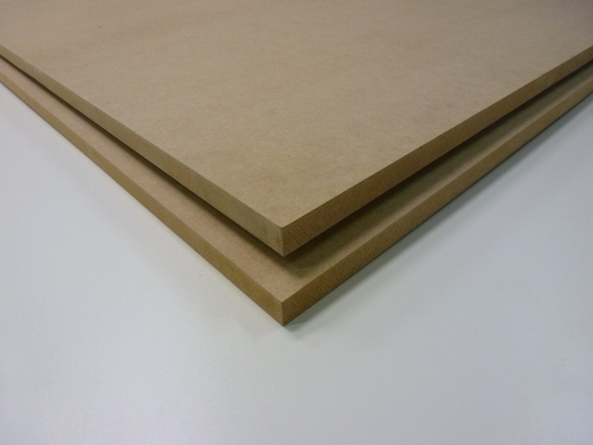 MDF 18 mm 2440x1220 zw persing 22x2440x1220