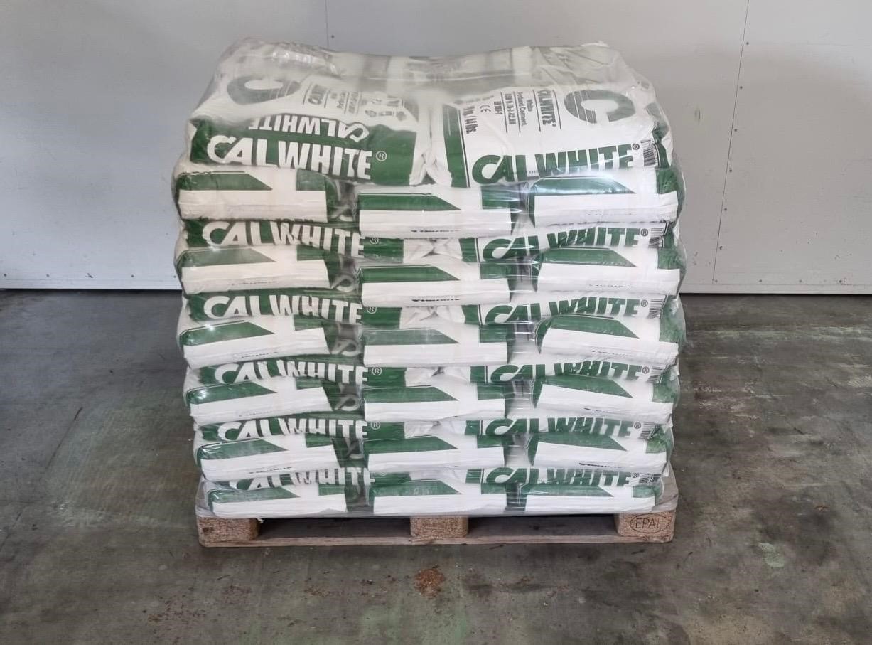 Witte cement pallet à 60 st Calwhite à 20 kg